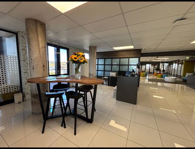 1,429M² OFFICE TO LET IN TYGER VALLEY